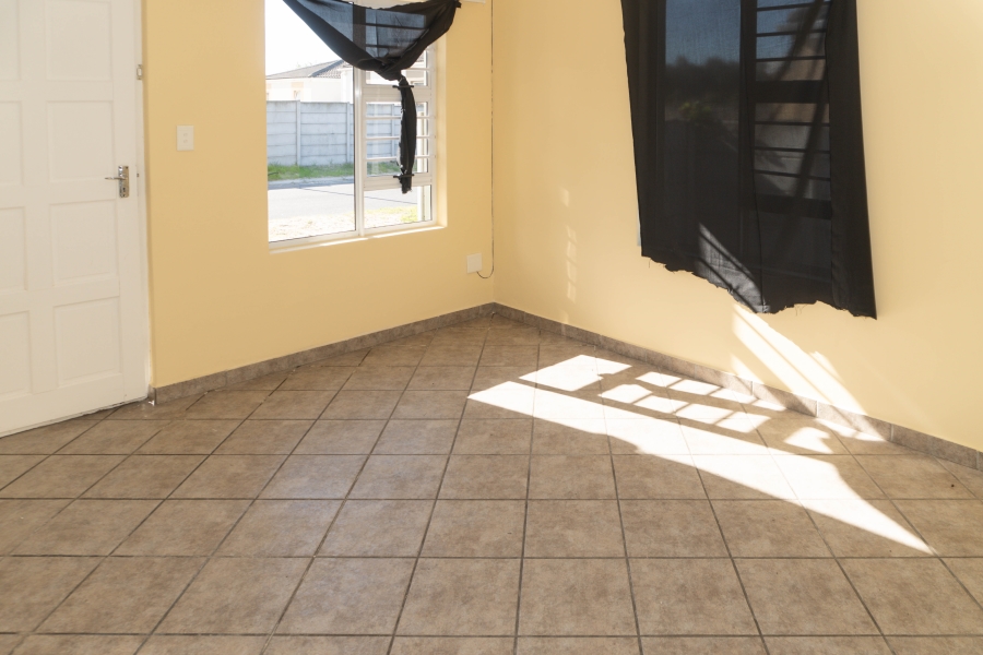 2 Bedroom Property for Sale in Sunset Glen Western Cape